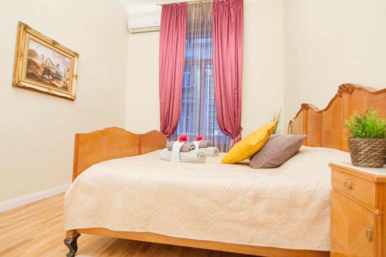 New York Palace View Apartment بودابست المظهر الخارجي الصورة